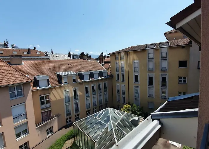 #j1 Escale Grenobloise Splendid Building Pedestrian Center *